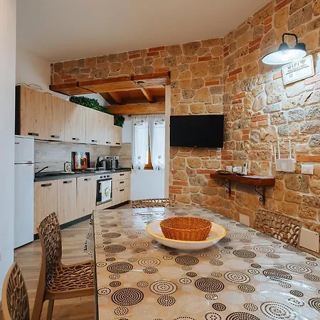 Mery's House Wifi&privateparking Apartment Gonnesa