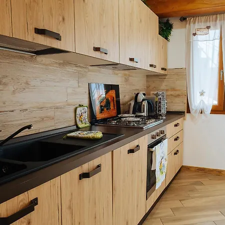 Mery's House Wifi&privateparking Apartment