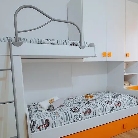 Apartment Mery's House Wifi&privateparking *
